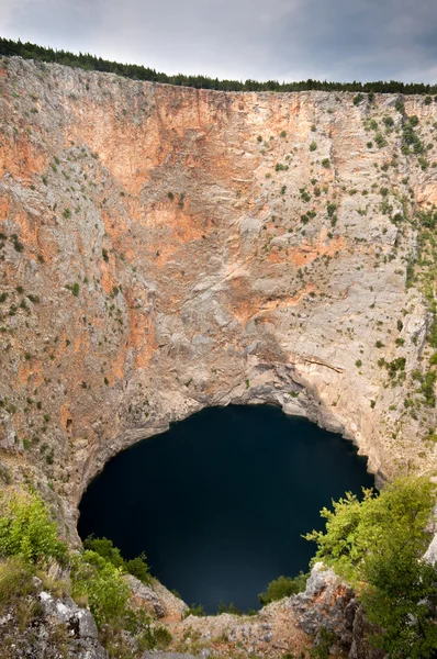 Hırvatistan'daki kırmızı lake