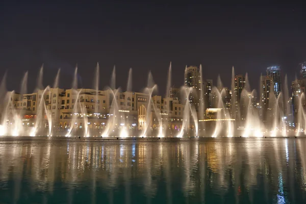 Night fountains Dubai — Stock Photo, Image