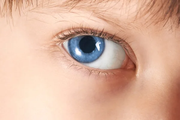 Child's eyes — Stock Photo, Image