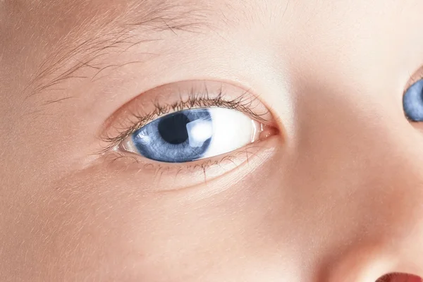 Ojos de niño — Foto de Stock