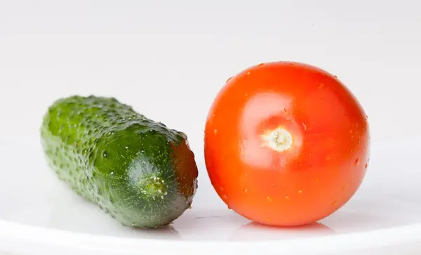 Tomato and cucumber — Stock Photo, Image