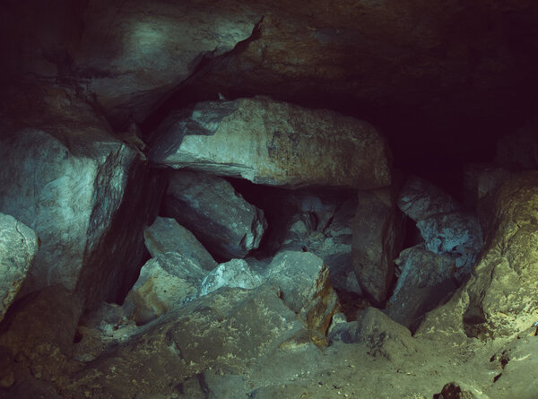 Underground caves tunnel