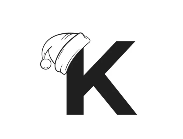 サンタ クラスの帽子をかぶった手紙K クリスマスとお正月のデザインの頭文字 単純な形で分離されたベクトル画像 — ストックベクタ