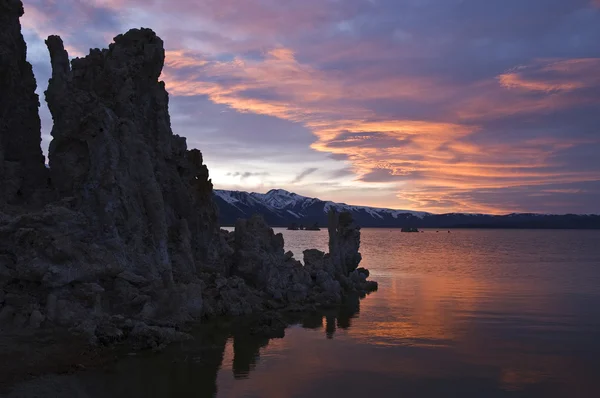 Tramonto sul Lago Mono — Foto Stock