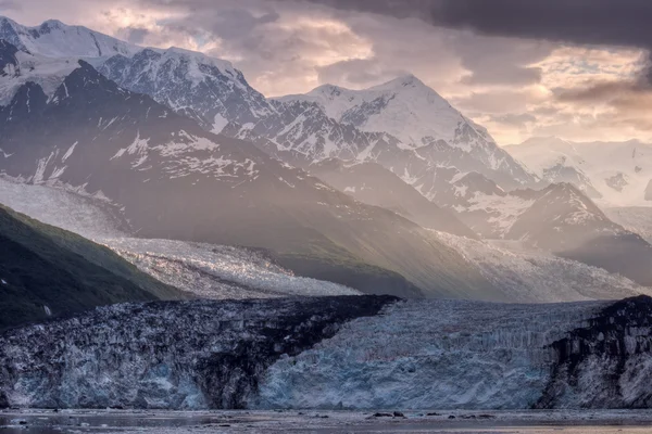 Salida del sol en el glaciar Harvard — Foto de Stock