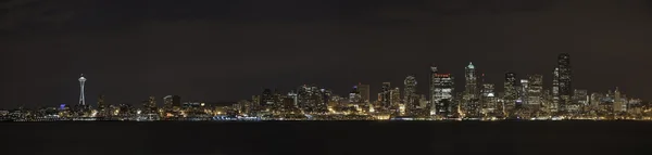 Seattle Skyline Panorama de noche —  Fotos de Stock