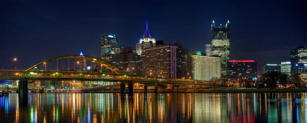 Panoramę Pittsburgh — Zdjęcie stockowe