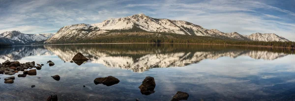 フォールン リーフ湖パノラマ — ストック写真