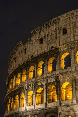 Roma Kolezyumu Geceleyin