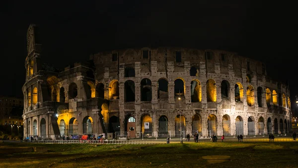 Colosseo di Roma di notte Immagini Stock Royalty Free
