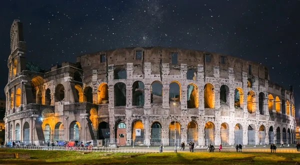 Rome Colosseum at night — Stock Photo, Image