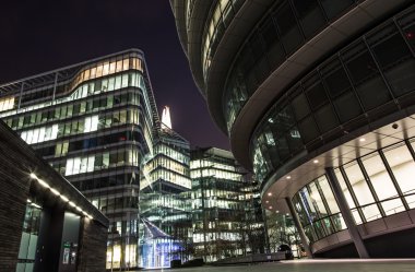 Londra gökdelenler ve Belediye Binası