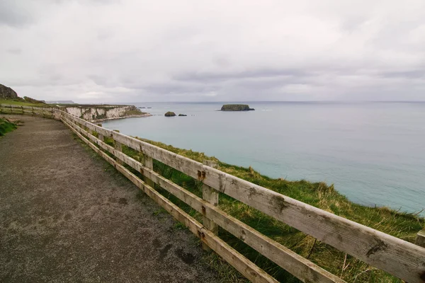 Carrick-a-Rede in Northern Island — Stock Photo, Image