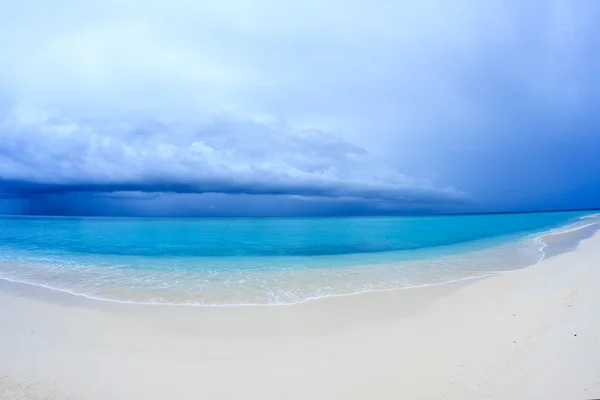 Shelf cloud formation over Mantanani Island Sky — Stock Photo, Image