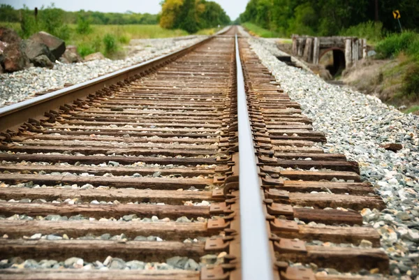 Ferrocarril en un día soleado — Foto de Stock