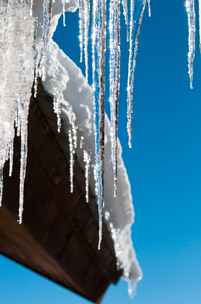 Closeup of Icycles off roof — Stock Photo, Image