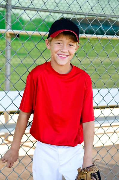 Youth baseball hráč portrét — Stock fotografie