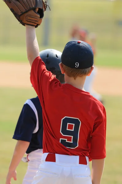 Little league first baseman — Stock Photo, Image