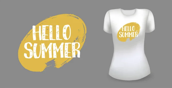 Weißes weibliches realistisches T-Shirt mit Etikett. Hallo Sommerabzeichen. Vektor — Stockvektor