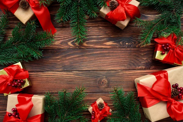 Fondo Navidad Con Decoraciones Cajas Regalo Mesa Madera Vista Superior — Foto de Stock