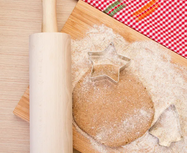 Bakken kerstkoekjes — Stockfoto