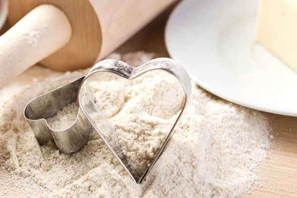 Hartvormige koekjes scharen — Stockfoto