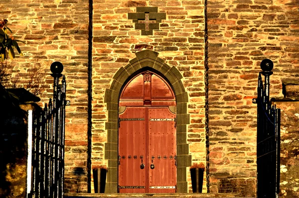 O portão para a igreja — Fotografia de Stock