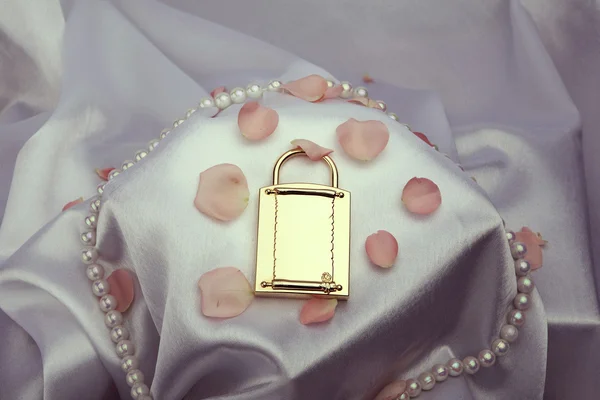 Незвичайний Весільний аксесуари від компанії золото мрії — стокове фото