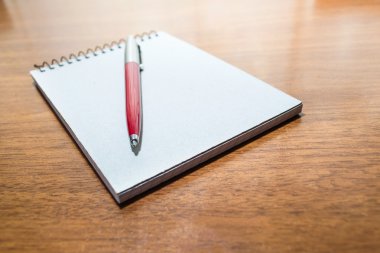 Not defteri ve kalem