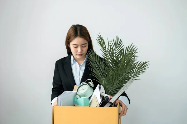 Empleada Mujer Negocios Traje Resignación Estresante Del Trabajo Mientras Recoge — Foto de Stock
