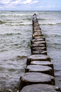 Baltık Denizi 'nde dalga kırıcı ya da dalgakıran