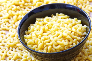 İtalyan makarna makarna pişmemiş yiyecek