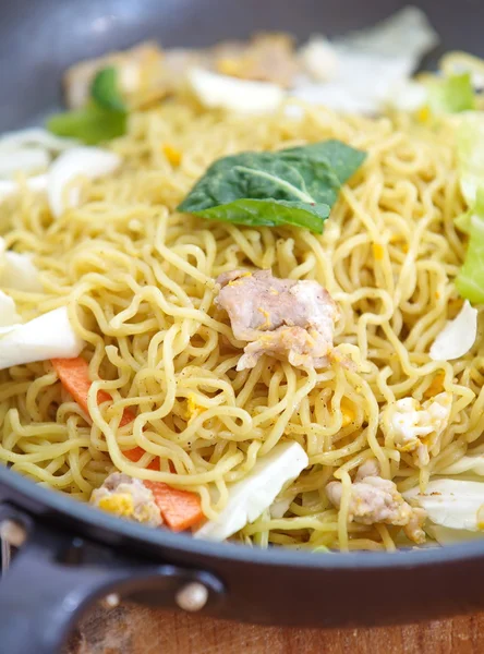 Chinese stir-fried noodles — Stock Photo, Image