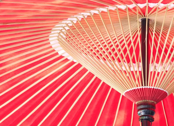 Guarda-chuva vermelho japonês — Fotografia de Stock