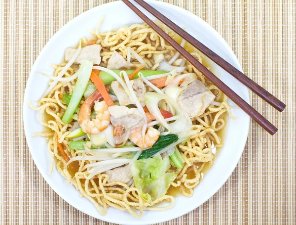 Chinese Deep Fried Noodle with — Stock Photo, Image