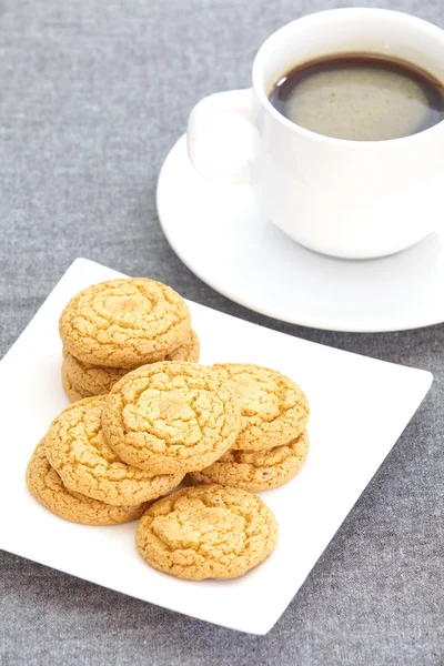 Cookies and black coffee — Stock Photo, Image