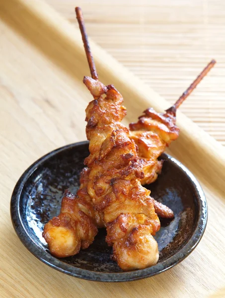 おいしいアジアの鶏肉のサテ — ストック写真