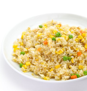 Sebzeli kızarmış pirinç