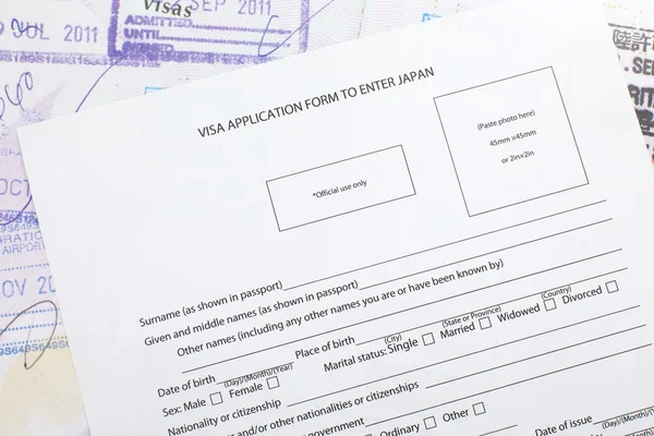 Filling visa papers — Stock Photo, Image