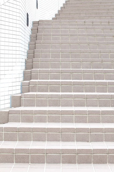Szary schody betonowe — Zdjęcie stockowe