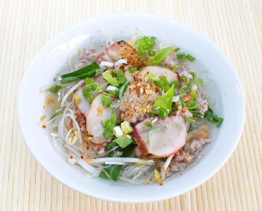 Erişte çorbası ile pork