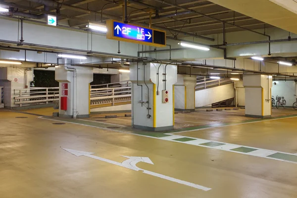 Parking intérieur souterrain garage — Photo