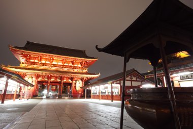 Japon kırmızı pagoda, Tokyo
