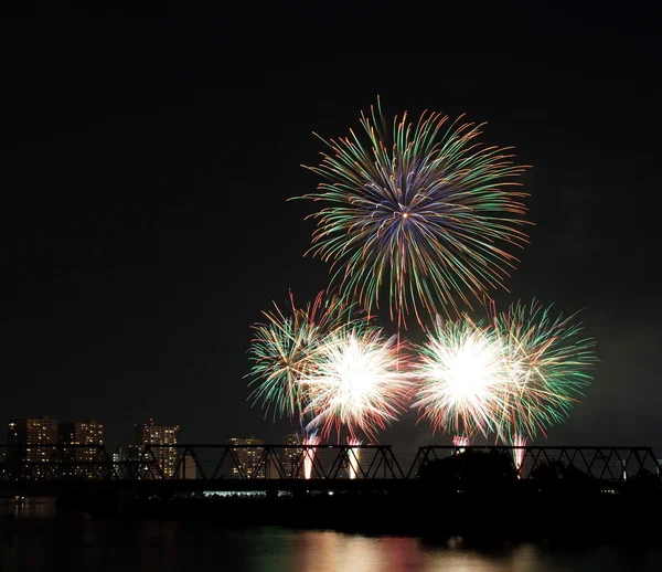 Pitoresk kutlamaları havai fişek