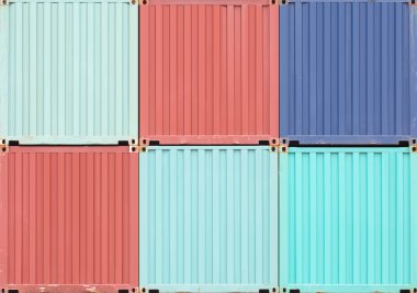 gestapelde cargo containers