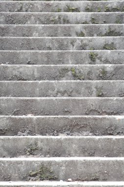 Eski gri merdiven beton