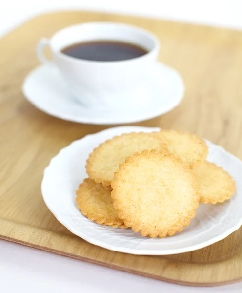 Kekse und schwarzer Kaffee — Stockfoto