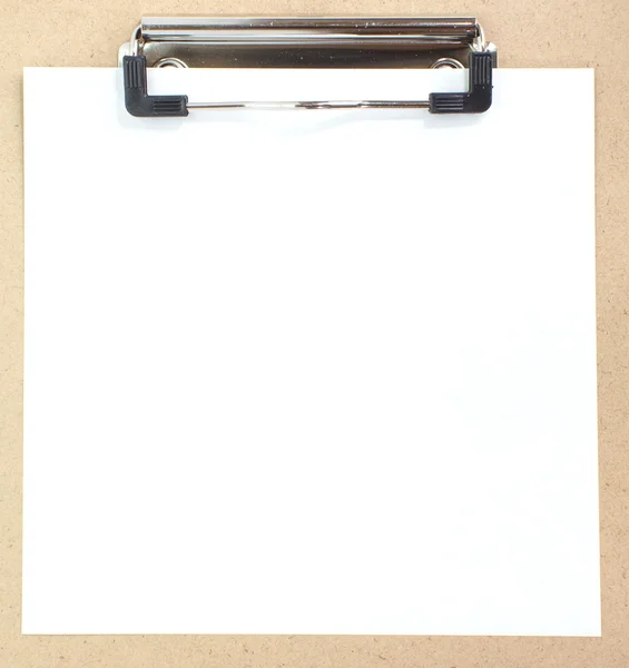 Clip board e papel branco — Fotografia de Stock