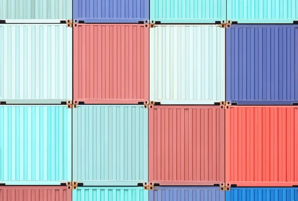 Gestapelde cargo containers — Stockfoto