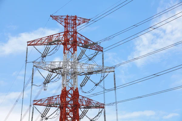 Voltage Drop Calculator - Electrical circuit with high voltage